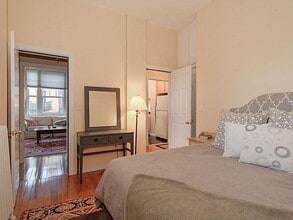 371 Harvard St in Cambridge, MA - Foto de edificio - Building Photo