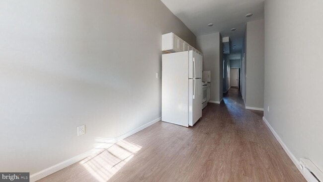 property at 1229 W Venango St