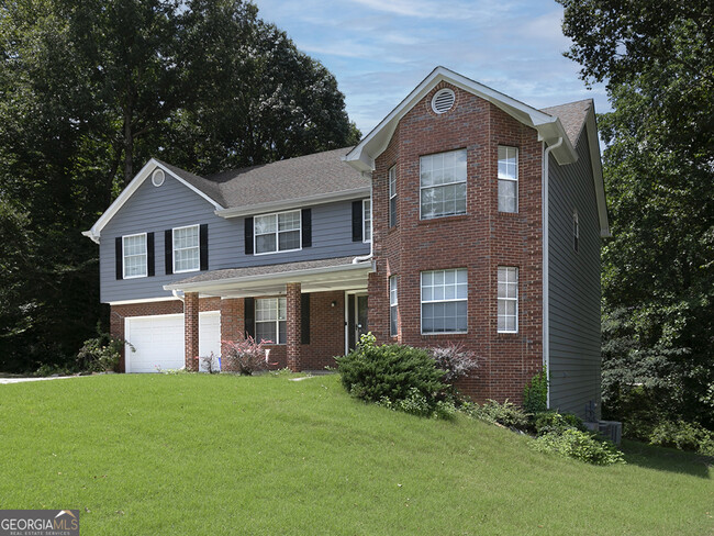 201 Reeves Creek Way in Jonesboro, GA - Building Photo - Building Photo