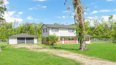 2708 County Rd 686 in Brazoria, TX - Building Photo - Building Photo
