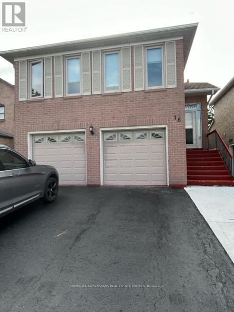 16 Nuttall St in Brampton, ON - Building Photo