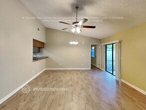 11301 Hollyglen Dr in Tampa, FL - Building Photo - Building Photo