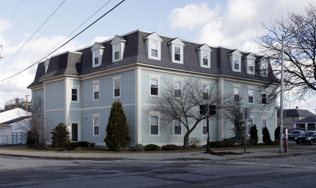 497 Broadway in Providence, RI - Foto de edificio - Building Photo