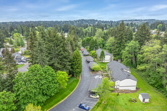 Madera West Condominiums in Federal Way, WA - Building Photo - Building Photo