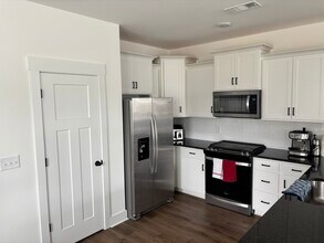 484 Ml Pk Wy in Spartanburg, SC - Building Photo - Building Photo