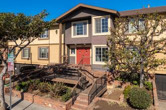 Piccadilly Manor in Lawndale, CA - Building Photo - Building Photo