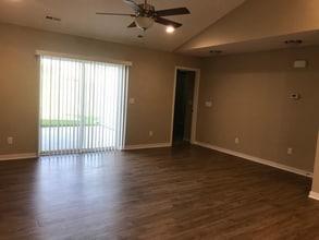 1044 Augusta Dr in Seward, NE - Building Photo - Building Photo