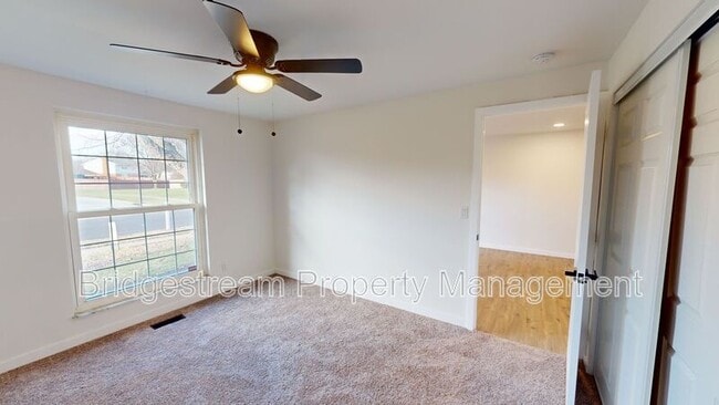 7716 Timbercrest Dr in Dayton, OH - Building Photo - Building Photo