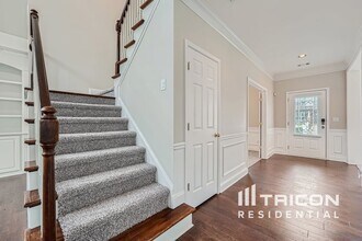 3819 Stagecoach Ln in Cumming, GA - Foto de edificio - Building Photo