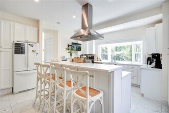 8 Horton St in Rye, NY - Building Photo - Building Photo