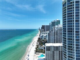 3101 S Ocean Dr in Hollywood, FL - Building Photo