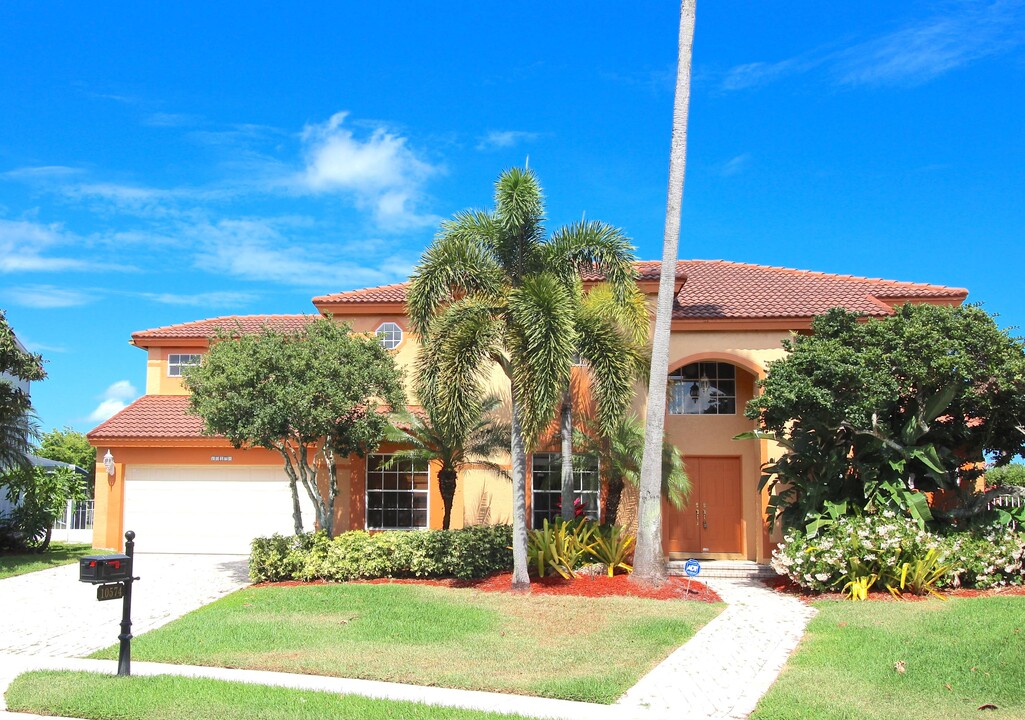 10574 Wheelhouse Cir in Boca Raton, FL - Building Photo