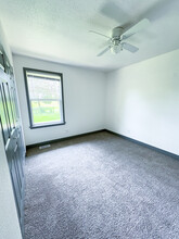 3321 Saratoga Dr in Champaign, IL - Building Photo - Building Photo