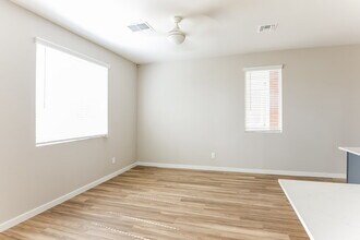 14251 N 7th St in Phoenix, AZ - Building Photo - Building Photo
