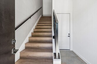 1218 E Kay St in Tampa, FL - Building Photo - Building Photo