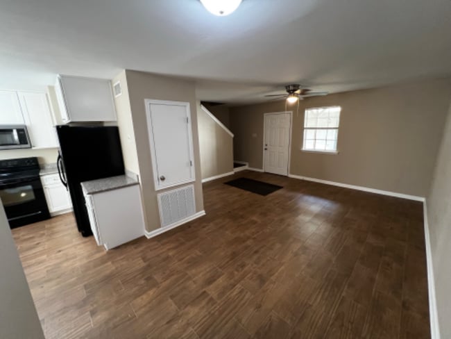 725 Heavens Dr in Mandeville, LA - Building Photo - Building Photo