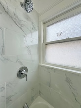 3336 W 41st St, Unit UP in Cleveland, OH - Foto de edificio - Building Photo