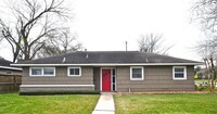 5237 Maple St in Bellaire, TX - Foto de edificio - Building Photo