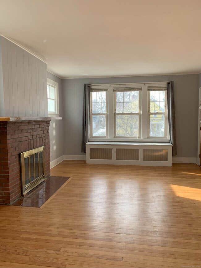 50 Ardmore Rd in West Hartford, CT - Building Photo - Building Photo