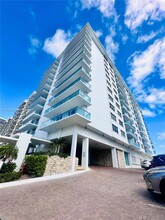 9511 Collins Ave in Surfside, FL - Building Photo - Building Photo