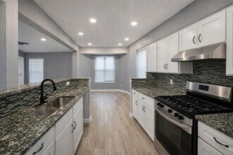 6901 Shannon Dr in Austin, TX - Building Photo - Building Photo