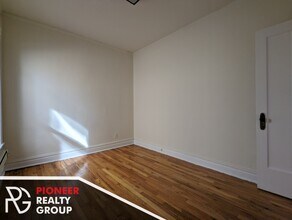 3817 N Fremont St, Unit 3829.5-E3 in Chicago, IL - Foto de edificio - Building Photo