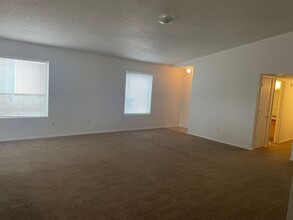 3736 Rancher Loop NE in Rio Rancho, NM - Building Photo - Building Photo