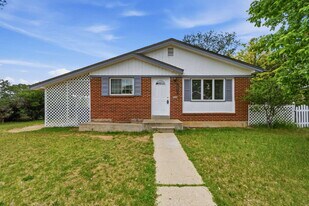 10712 Loren Ln in Northglenn, CO - Building Photo