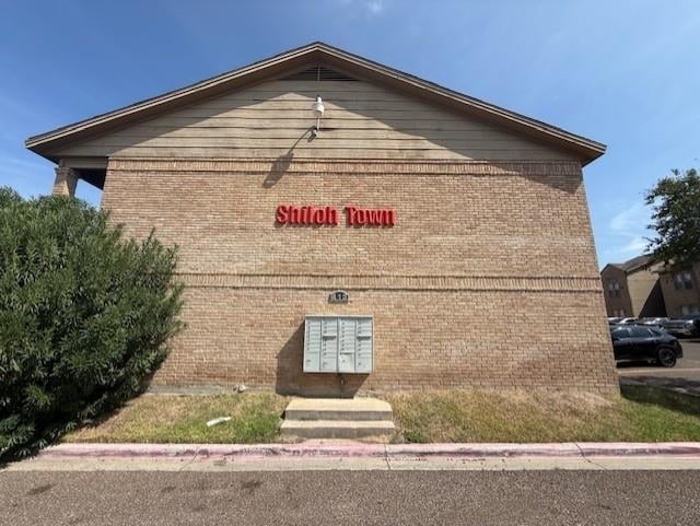 property at 412 Shiloh Dr