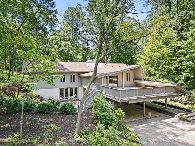 property at 49 Selborne Dr