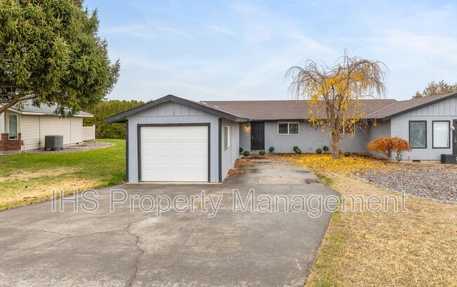 property at 3714 W 16th Pl