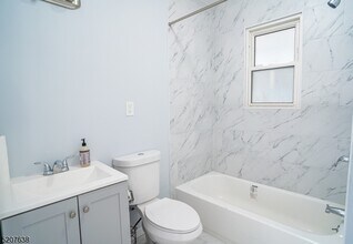 701 S 18th St-Unit -1 in Newark, NJ - Building Photo - Building Photo