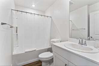 231 Goldback Ct in Vallejo, CA - Foto de edificio - Building Photo