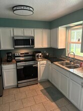 590 Charlotta Ave SE in Palm Bay, FL - Building Photo - Building Photo