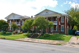 Bishop Court in Dallas, TX - Building Photo - Building Photo