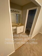 7705 Red Oak St in North Richland Hills, TX - Building Photo - Building Photo