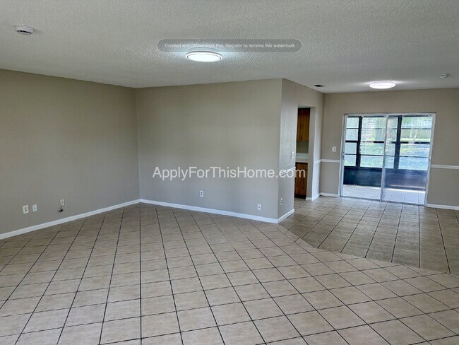 14921 Old Pointe Rd in Tampa, FL - Foto de edificio - Building Photo