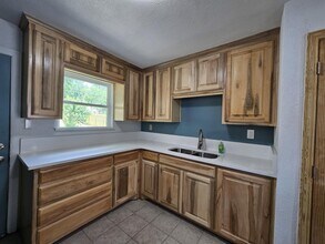 5009 Royal Dr in Fort Worth, TX - Building Photo - Building Photo