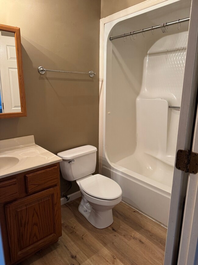 403 S King St, Unit 403 S King St Apt 2 in Robinson, IL - Foto de edificio - Building Photo