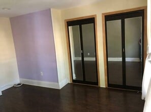 4830 91st Pl, Unit 3 in Elmhurst, NY - Foto de edificio - Building Photo