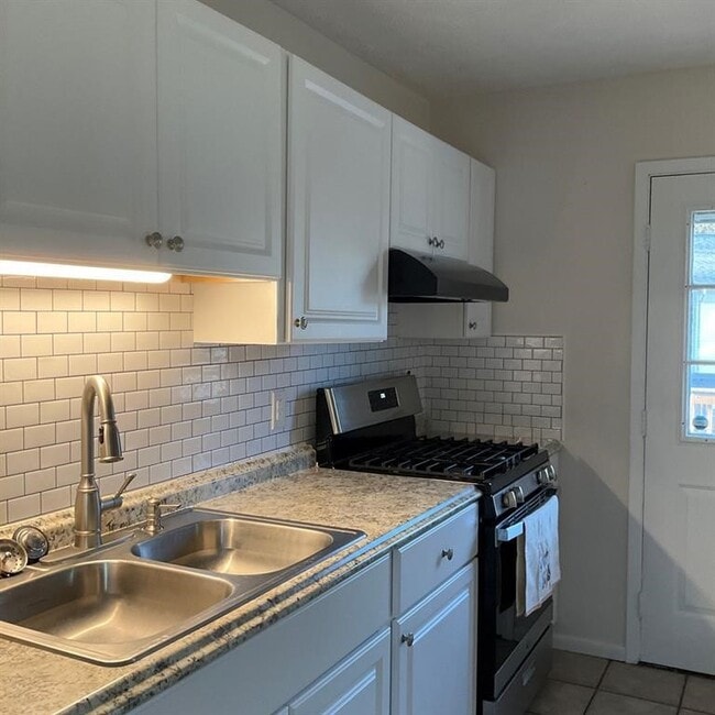 8 Virginia Rd in Painted Post, NY - Building Photo - Building Photo