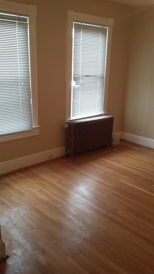 2315 N Charles St-Unit -3A in Baltimore, MD - Building Photo - Building Photo