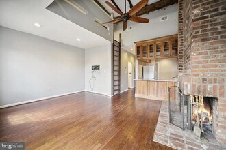 309 4th St SE in Washington, DC - Building Photo - Building Photo