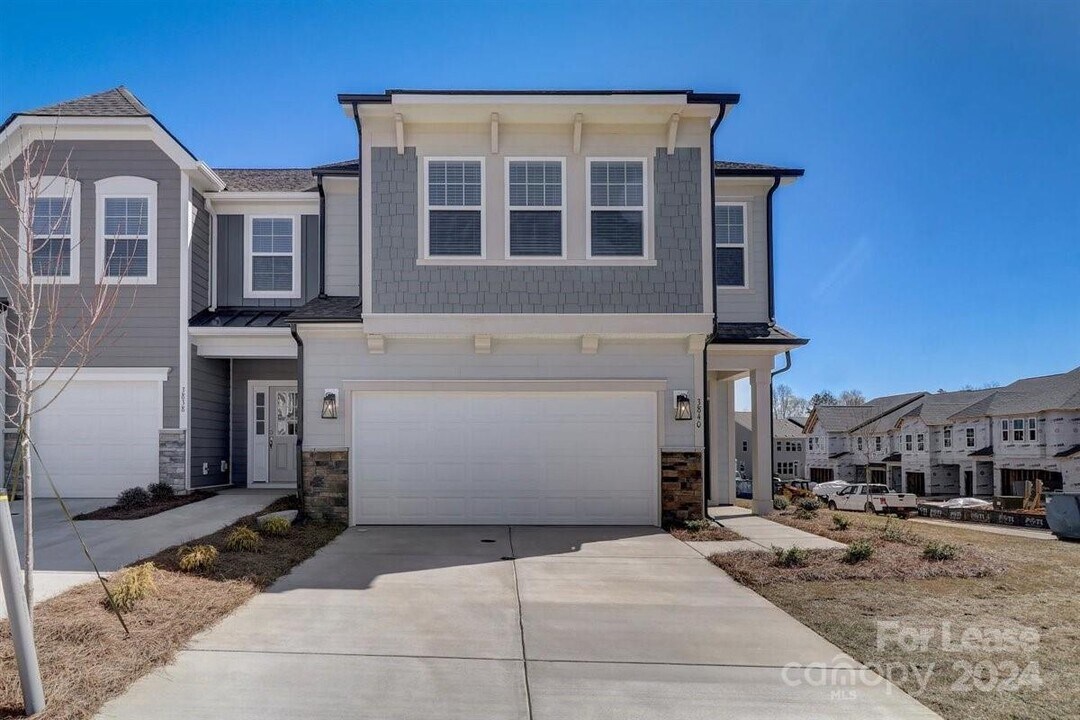 3845 Hayden Ln in Sherrills Ford, NC - Building Photo