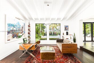 5736 La Gorce Dr in Miami Beach, FL - Building Photo - Building Photo