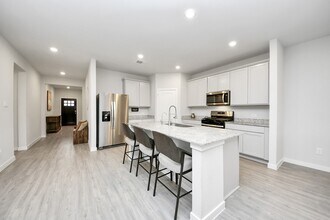 25089 Pomegranate Pl in Montgomery, TX - Building Photo - Building Photo