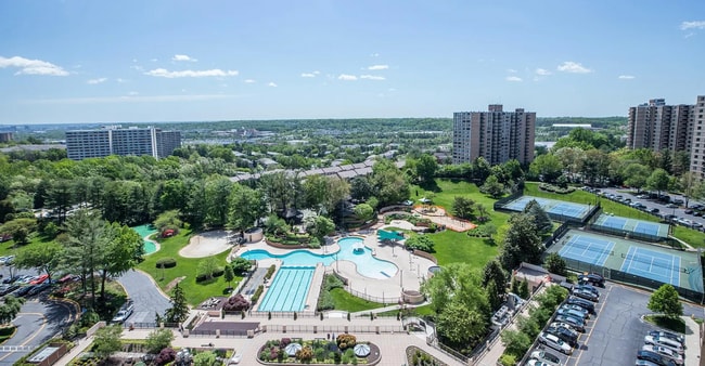 property at 309 Yoakum Pkwy