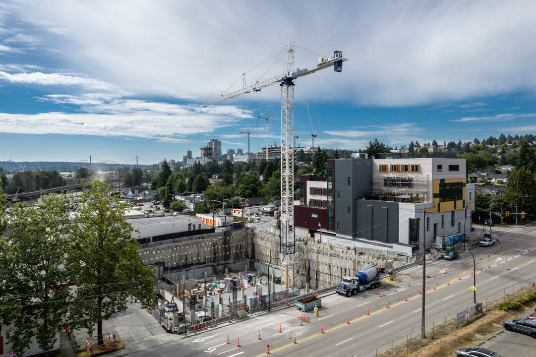 100 Braid St in New Westminster, BC - Building Photo