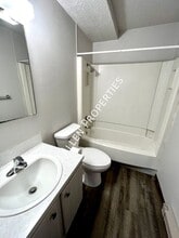 112 Gold Strike Dr in Norfolk, NE - Building Photo - Building Photo