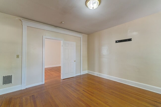 318-320 Howard Ave in New Haven, CT - Building Photo - Building Photo
